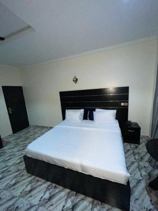 CLASSIC ROOMS
